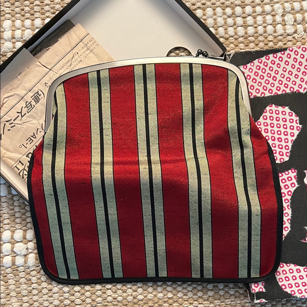 Striped Red and Gold Frame Clasp Wristlet - from Japan Women Bags